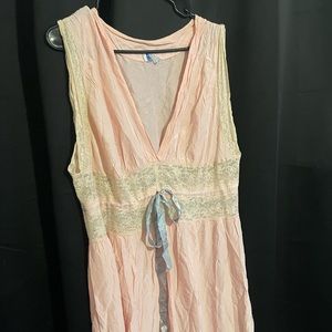 BEAUTIFUL vintage nightgown. Silk. xl